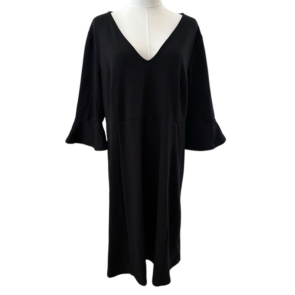 Women's 2X Solid Black Staple Minimalist Curvy Stretch Midi Bell Sleeve Dress - Picture 1 of 8